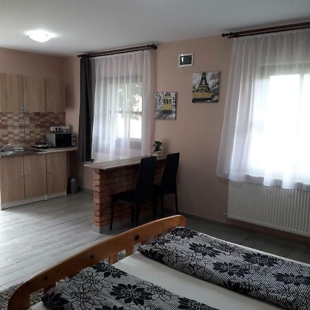 Aquatherma Apartman Sárospatak Esterno foto
