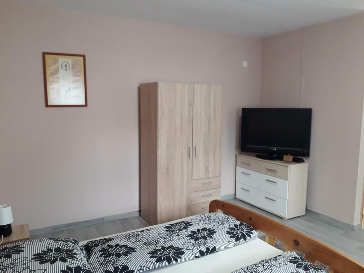 Aquatherma Apartman Sárospatak Esterno foto