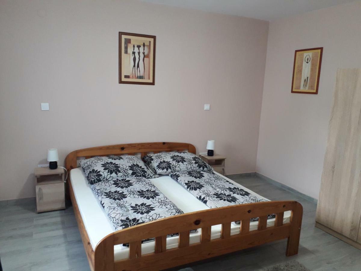 Aquatherma Apartman Sárospatak Esterno foto