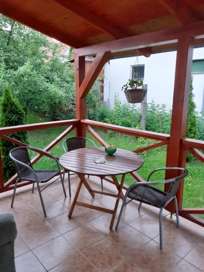Aquatherma Apartman Sárospatak Esterno foto